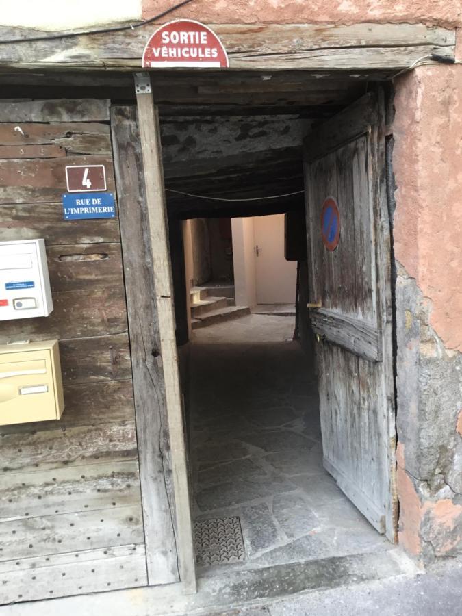 L'hivernet, Grand Triplex Neuf Au Coeur D'embrun Acces Facile *