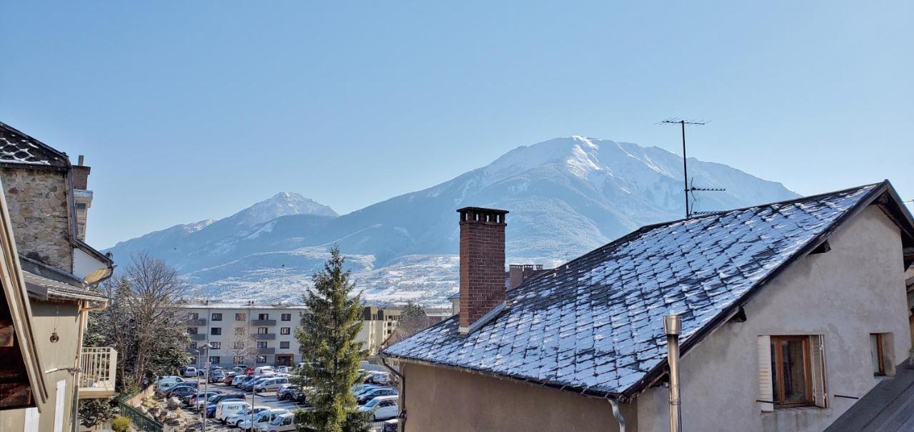 L'hivernet, Grand Triplex Neuf Au Coeur D'embrun Acces Facile * Embrun